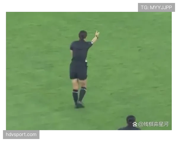 守门员禁区外手球犯规的判罚标准与常见误区