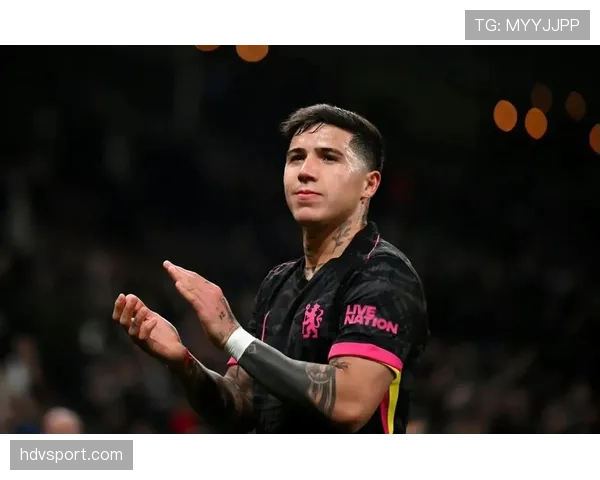 恩佐·费尔南德斯训练完直接去超市抢打折牛排，这自律和抠门是真实存在的？