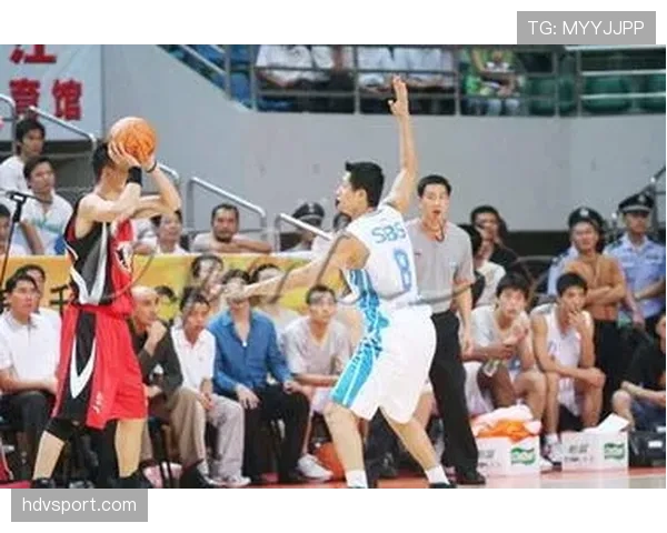 掷界外球的正确判罚规则及常见违规情况解析